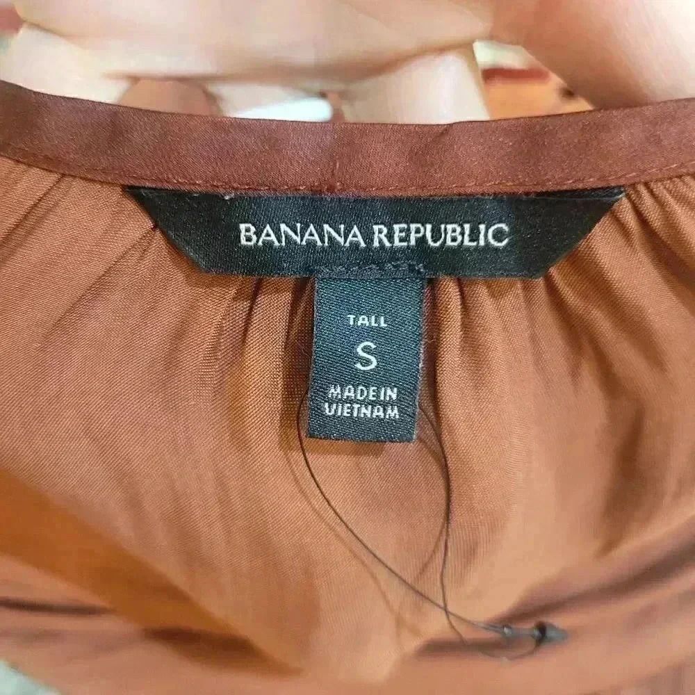 Banana Republic Women's Burnt Caramel Poly Satin Balloon Sleeve Top NEW - Picture 7 of 11